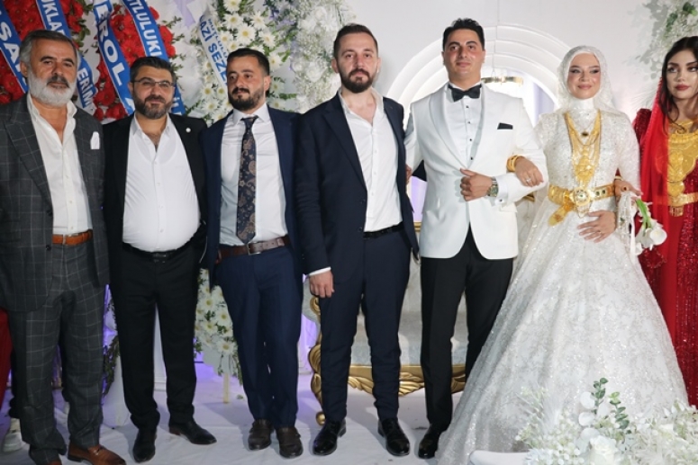 Paşa torunundan görkemli düğün töreni