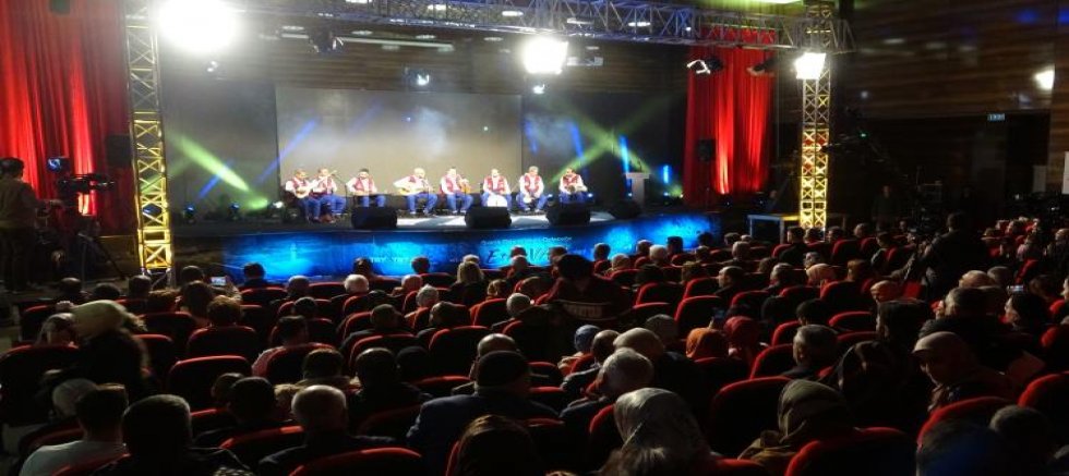 “Şanlı Geçmişten Geleceğe Eski Van” belgeseli izleyicisiyle buluştu
