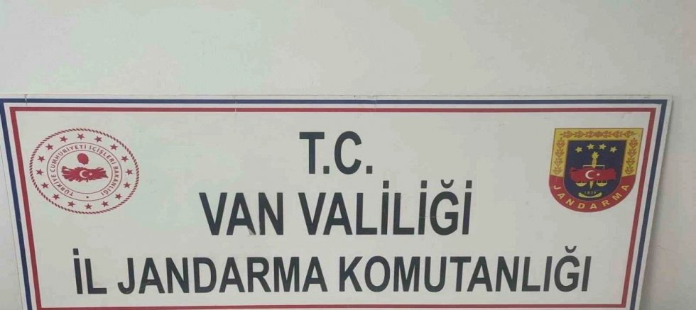 Van’da İran uyruklu şahsın üzerinden 160 adet uyuşturucu hap ele geçirildi