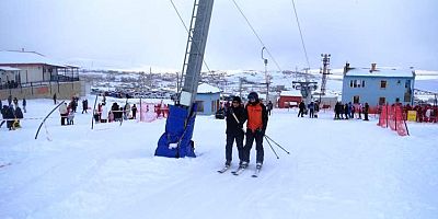 Abalı Kayak Merkezi kayakseverleri ağırladı