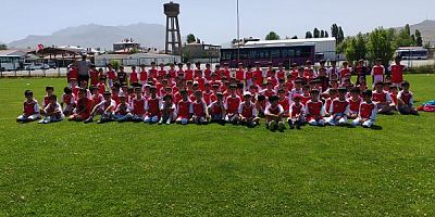 Büyükşehir Belediyespor'dan Vanspor’a Altyapı Desteği