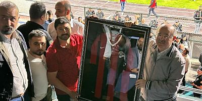 İş İnsanı Oktay Ukay’dan Prof. Dr. Hüseyin Çelik’e Anlamlı Jest