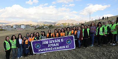 Kadın Ormanı İçin Yüzlerce Fidan Kadın Eliyle Dikildi