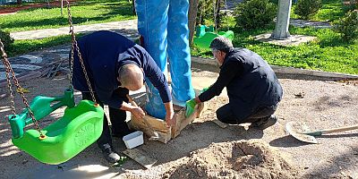 Tuşba Belediyesi  park ve bahçelerde çalışmalarını sürdürüyor 