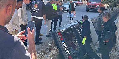Van’da otomobil su kanalına düştü: 1 yaralı