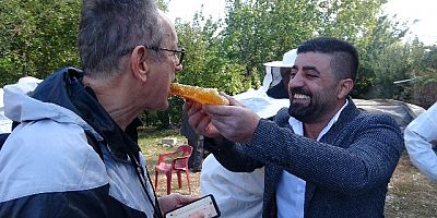 Yerli turistler Van balına hayran kaldı  