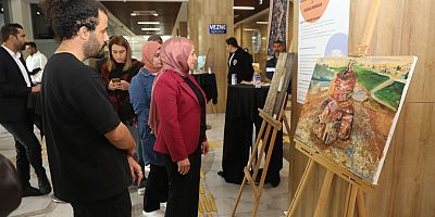 “Zamanın İzi” Sergisi Tuşba’da Sanatseverlerle Buluştu